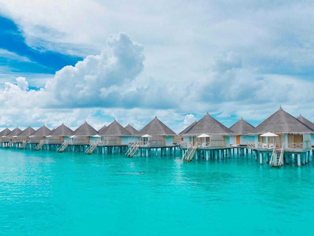 Angaga Island Resort And Spa Экстерьер фото