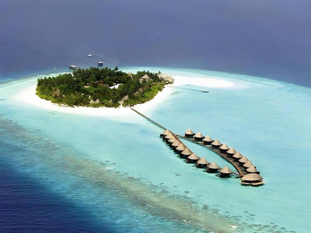 Angaga Island Resort And Spa Экстерьер фото