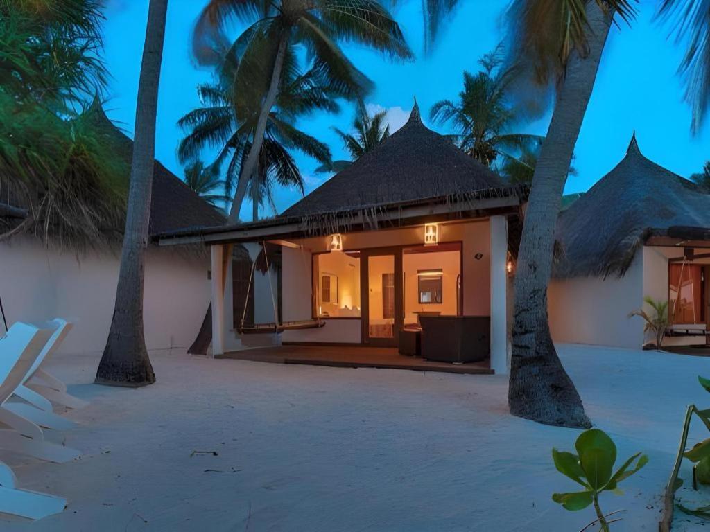Angaga Island Resort And Spa Экстерьер фото