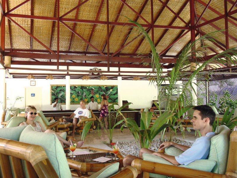 Angaga Island Resort And Spa Экстерьер фото