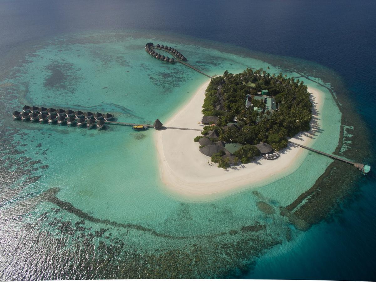 Angaga Island Resort And Spa Экстерьер фото